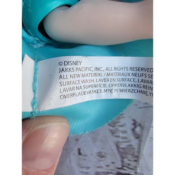 Disney Frozen Elsa Mini Doll Figurine 6in Doll - Picture 4 of 6